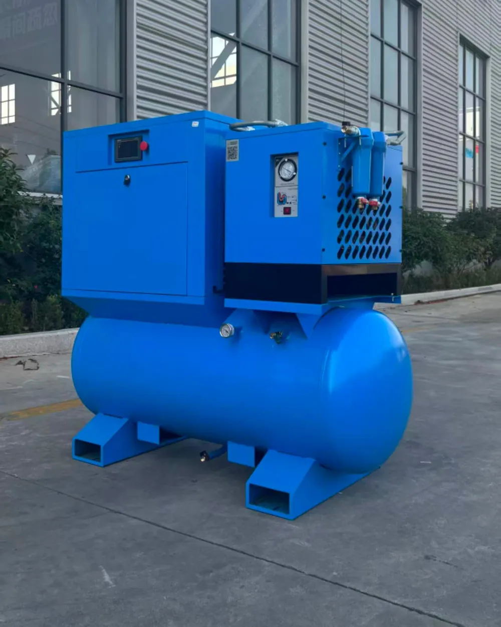 Compressor de parafuso 15 kW 4 em 1 AIRSTAHL K 150, com reservatório e secador integrados